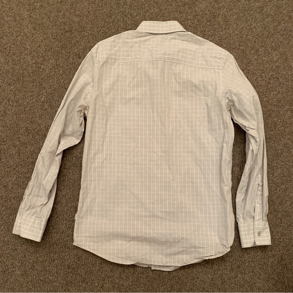 Calvin Klein Button Down Shirt (S) - Picture 4 of 4